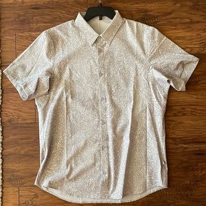 Lululemon Airing Easy Short-Sleeve Button-Down Shirt
